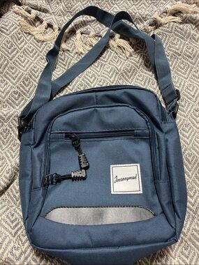 Men's Crossbody Shoulder Bag in Navy
